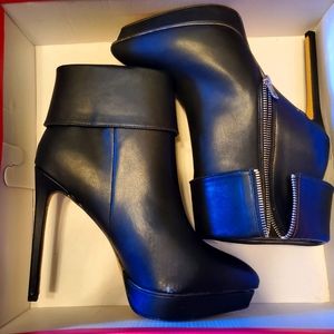 *Brand New* Platform Heeled Black booties size 10  heel height 5¹/²"